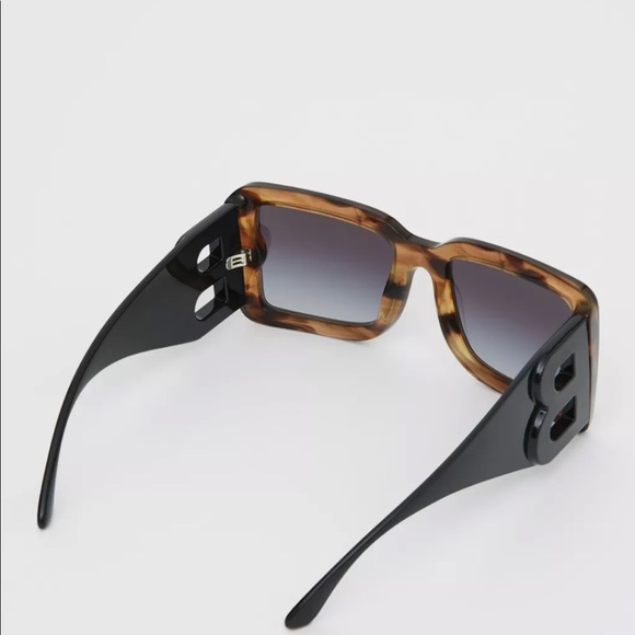 Burberry B Motif Square Sunglasses 😎 Tortoise plus case paper & wipe - Picture 16 of 16